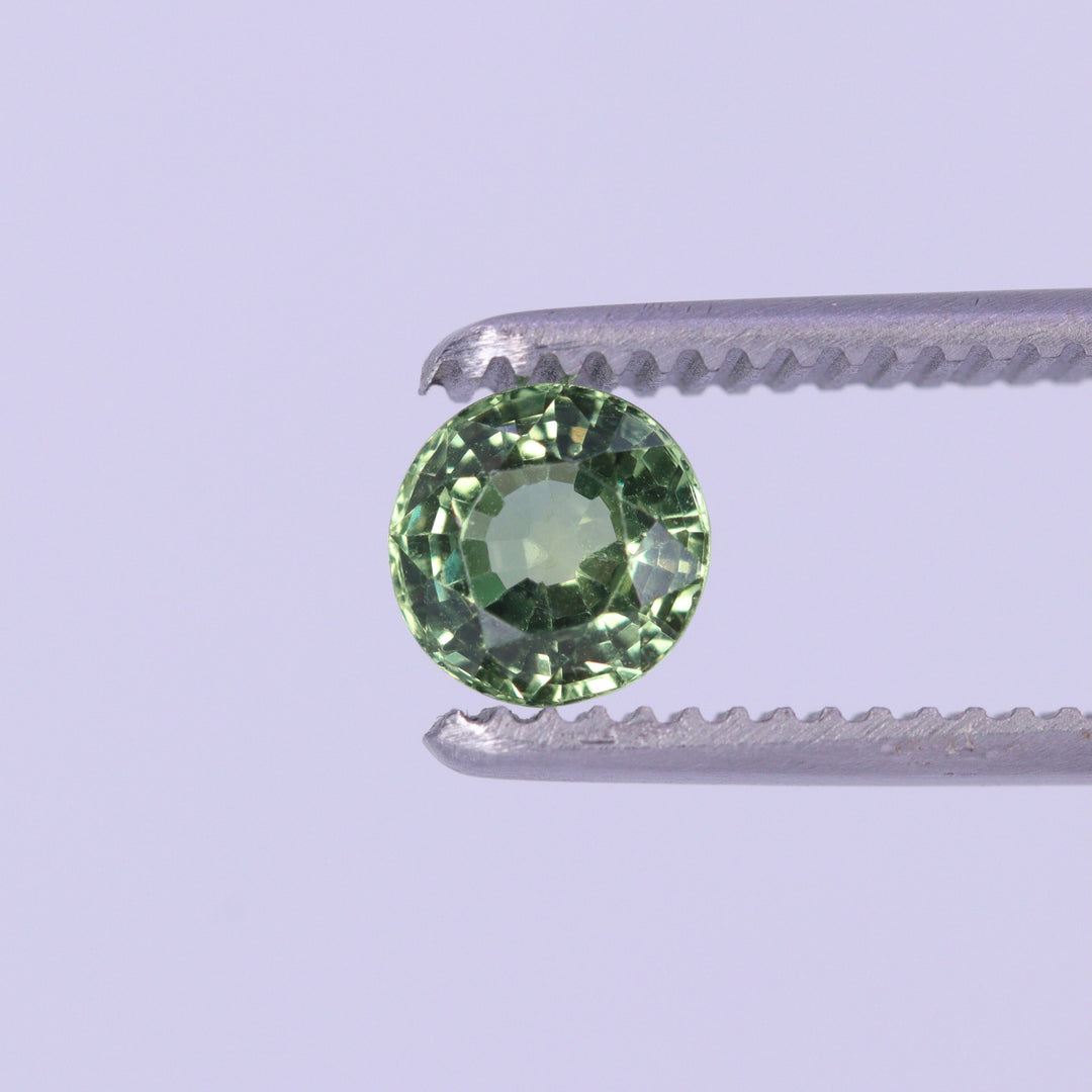 Green Sapphire | 1.10ct Round Brilliant Cut, Loose Gemstone