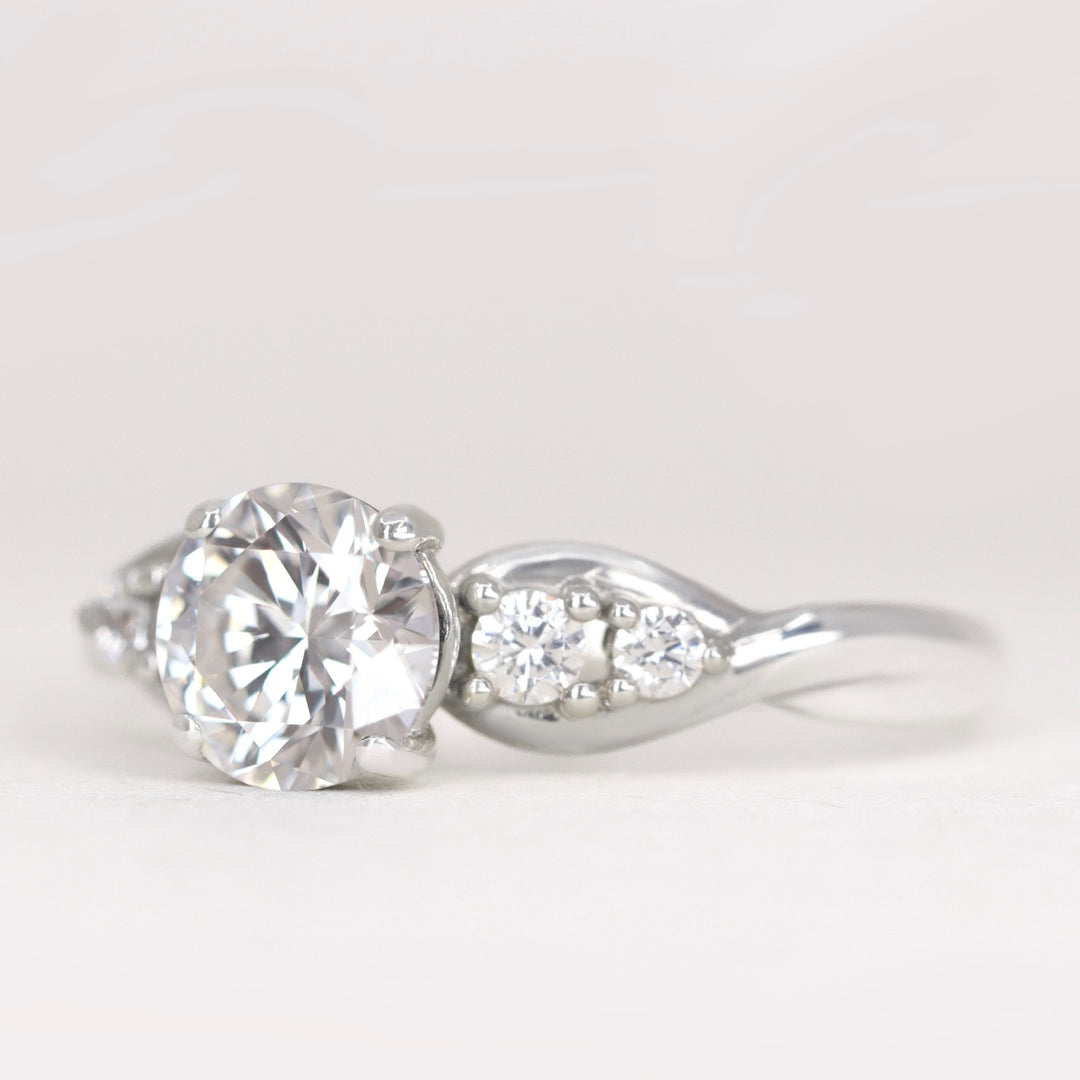 Corinne - Round Brilliant Cut 1.00ct Lab Grown Diamond Five Stone Engagement Ring Engagement Rings - Made-to-Order