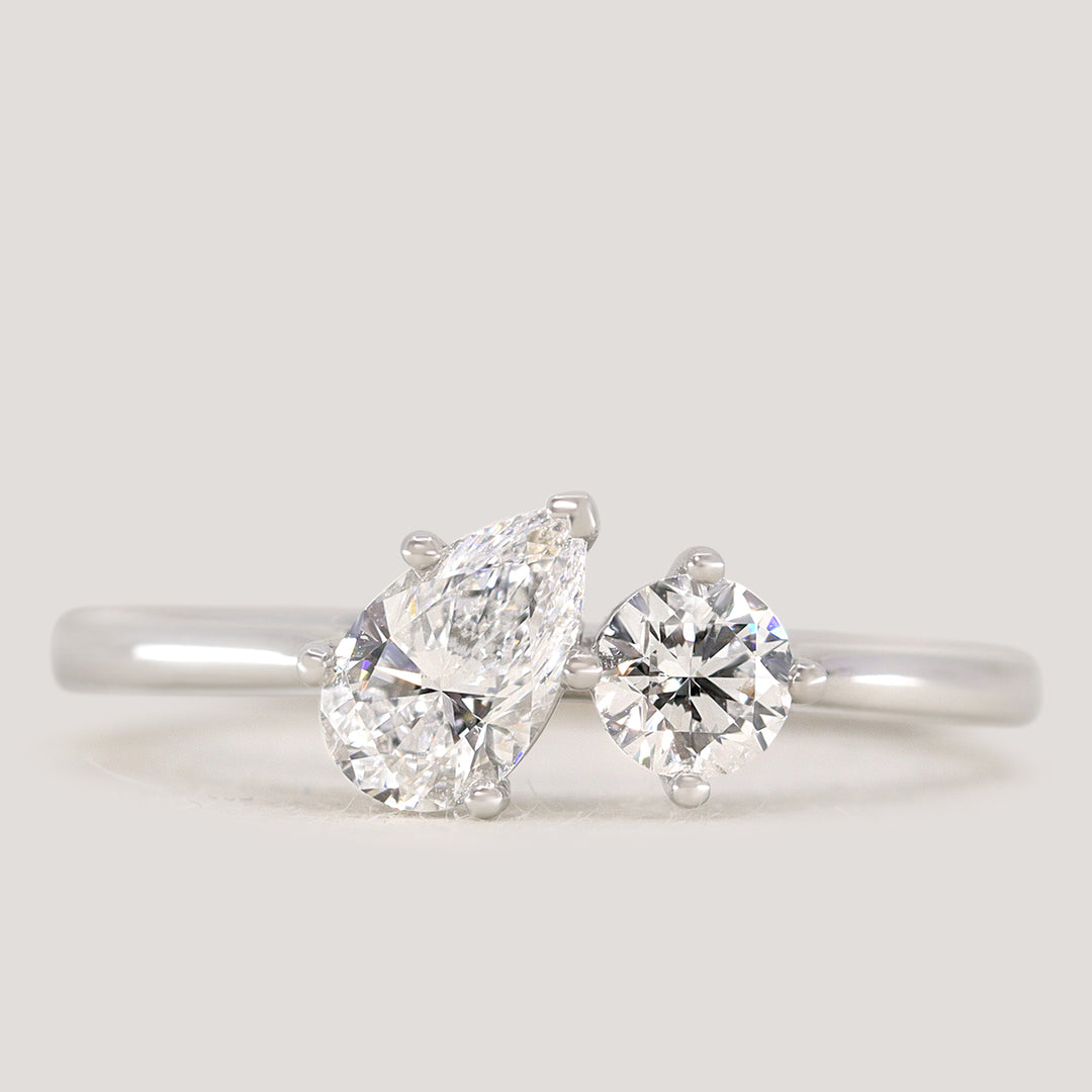 Juno - Lab Grown Diamond Toi et Moi Ring - Ready-to-Wear Engagement Rings - Ready-to-Ship