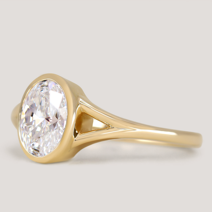 Natasha - Lab Grown Diamond Solitaire Ring - Ready-to-Wear Engagement Rings - Ready-to-Ship