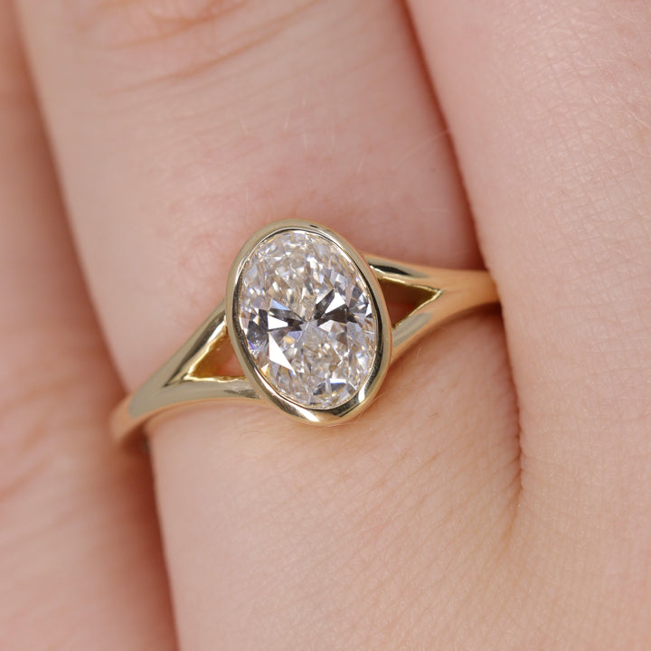 Natasha - Lab Grown Diamond Solitaire Ring - Ready-to-Wear Engagement Rings - Ready-to-Ship