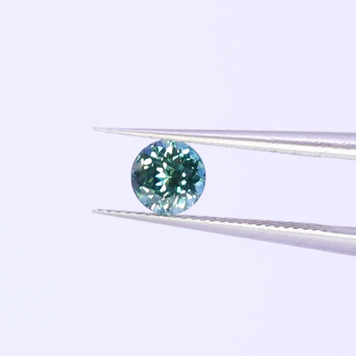 Teal Sapphire| 0.85ct Round brilliant cut Loose Gemstone