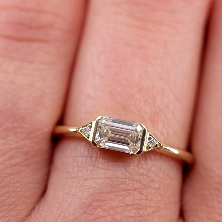 Hattie - Lab Grown Diamond Art Deco Ring - Ready-To-Wear Engagement Rings - Ready-to-Ship