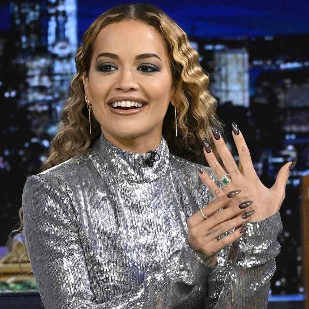 Celebrity Engagement Ring Reveal - Rita Ora's Emerald from Taika Waititi