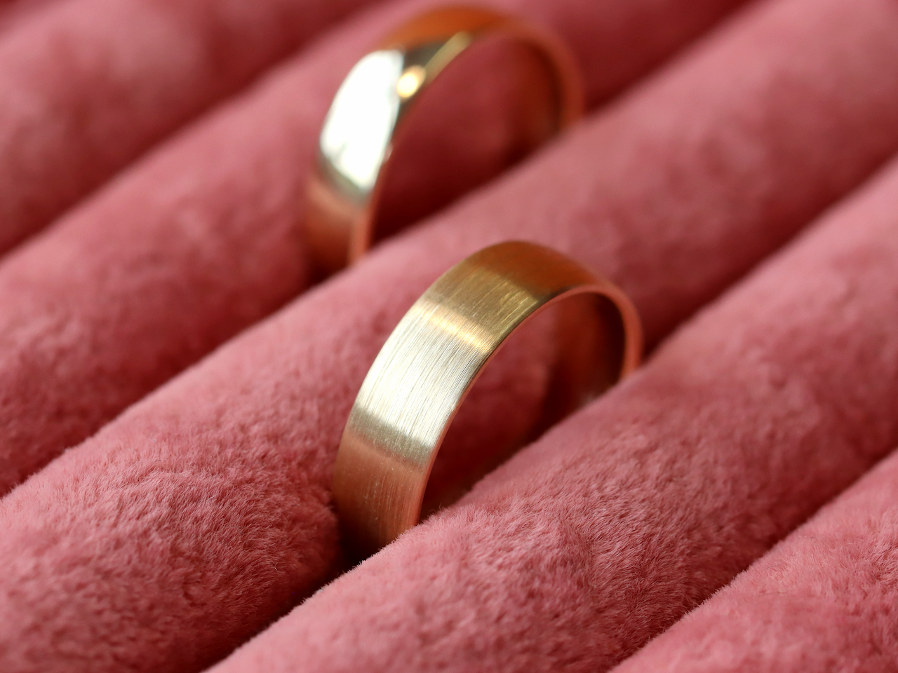 How Much Should a Wedding Ring Cost? – Jessica Flinn Fine Jewellery