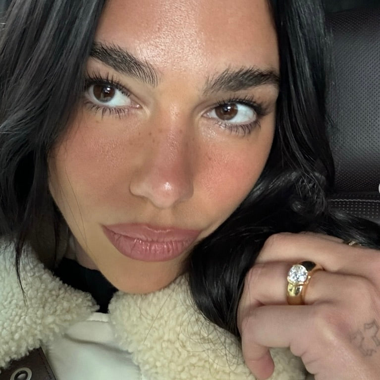 Dua Lipa Shows off Chunky Engagement Ring: Here’s Everything We Know