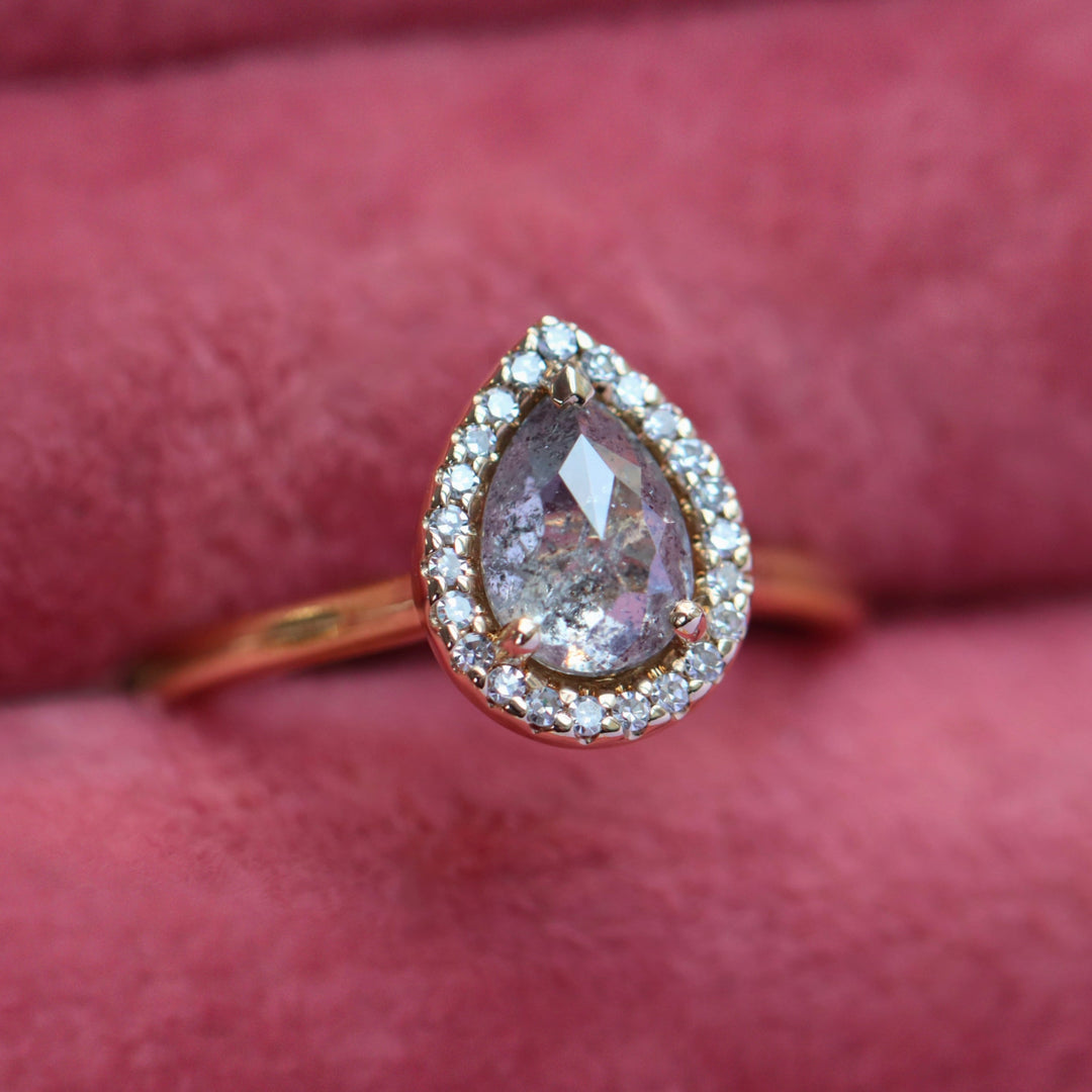 Pear Engagement Rings