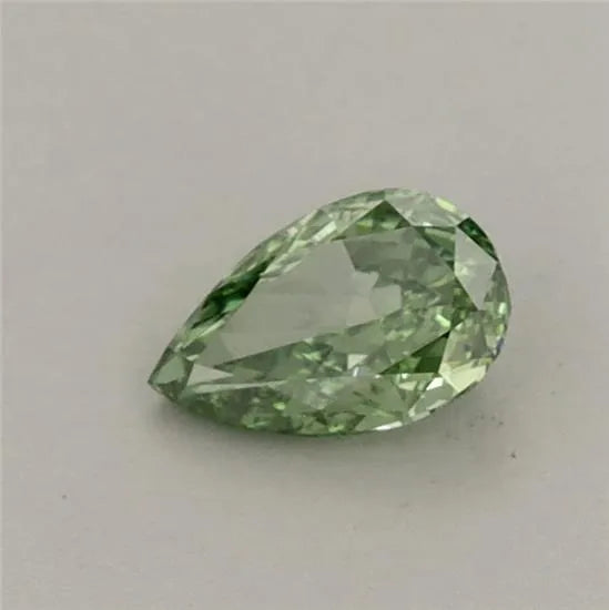 0.38ct Pear Lab Grown Diamond (Colour Fancy Vivid Green, Clarity VS2, IGI Certified)