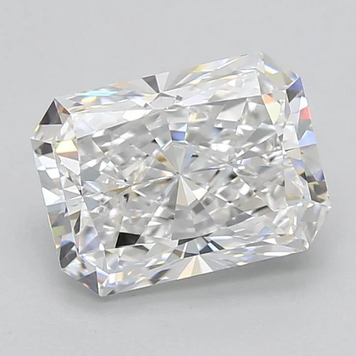 2.46ct Radiant Lab Grown Diamond (Colour D, Clarity VVS1, IGI Certified) diamond