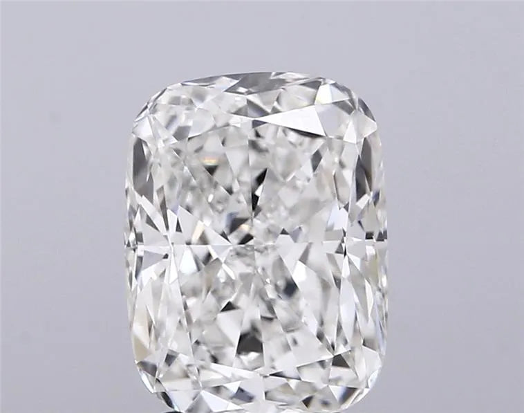 3.01ct Cushion modified Lab Grown Diamond (Colour G, Clarity VVS2, IGI Certified)
