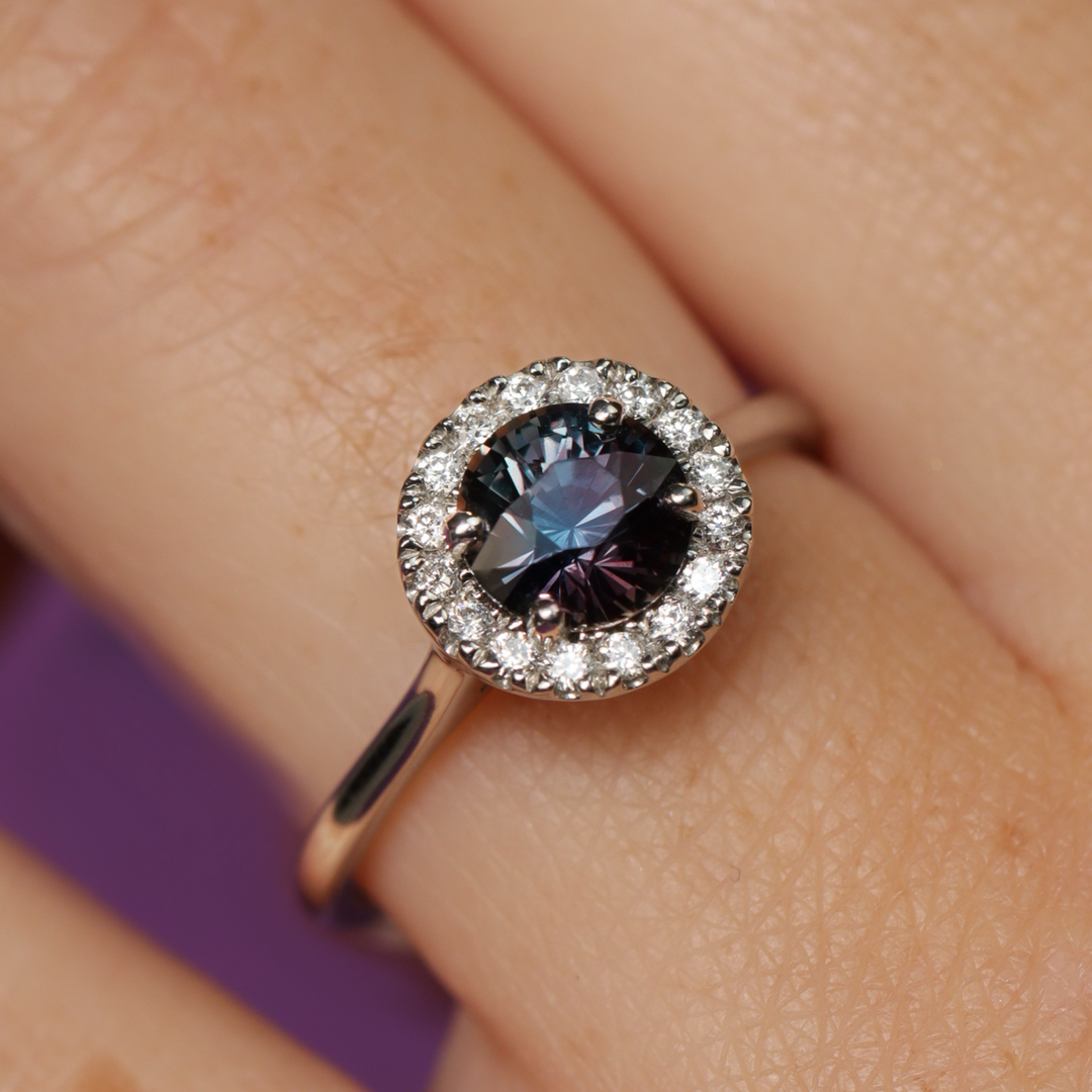 April - Round Colour-Change Sapphire Halo Engagement Ring - Ready-to-Wear Engagement Rings - Ready-to-Ship