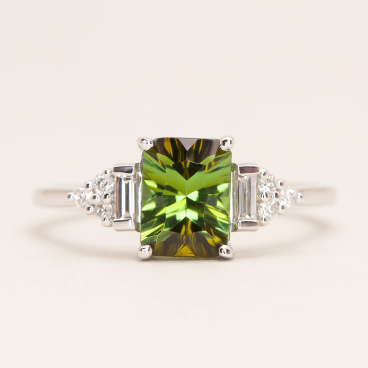 Arden - Pre-Owned - Optix Green Tourmaline Art Deco White Gold Engagement Ring - Ready-to-Wear