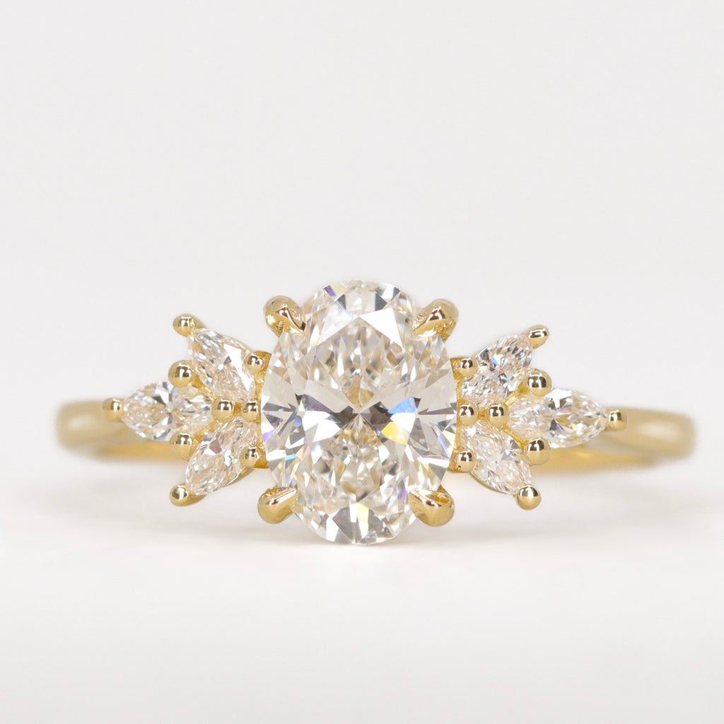 Astrid - Oval Cut Lab Grown Diamond Engagement Ring - Ready-to-Wear Engagement Rings - Ready-to-Ship