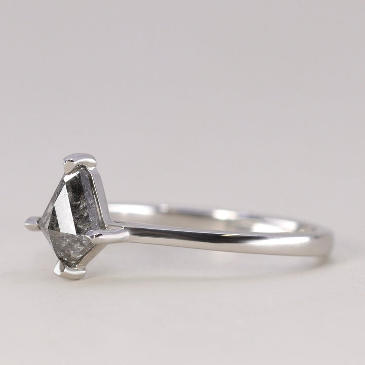 Avery - Salt & Pepper Diamond Solitaire Ring - Ready-to-Wear Engagement Rings - Ready-to-Ship