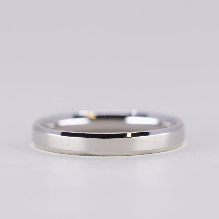 Noah - Light Bevelled Edge Traditional Wedding Ring - Made-to-Order