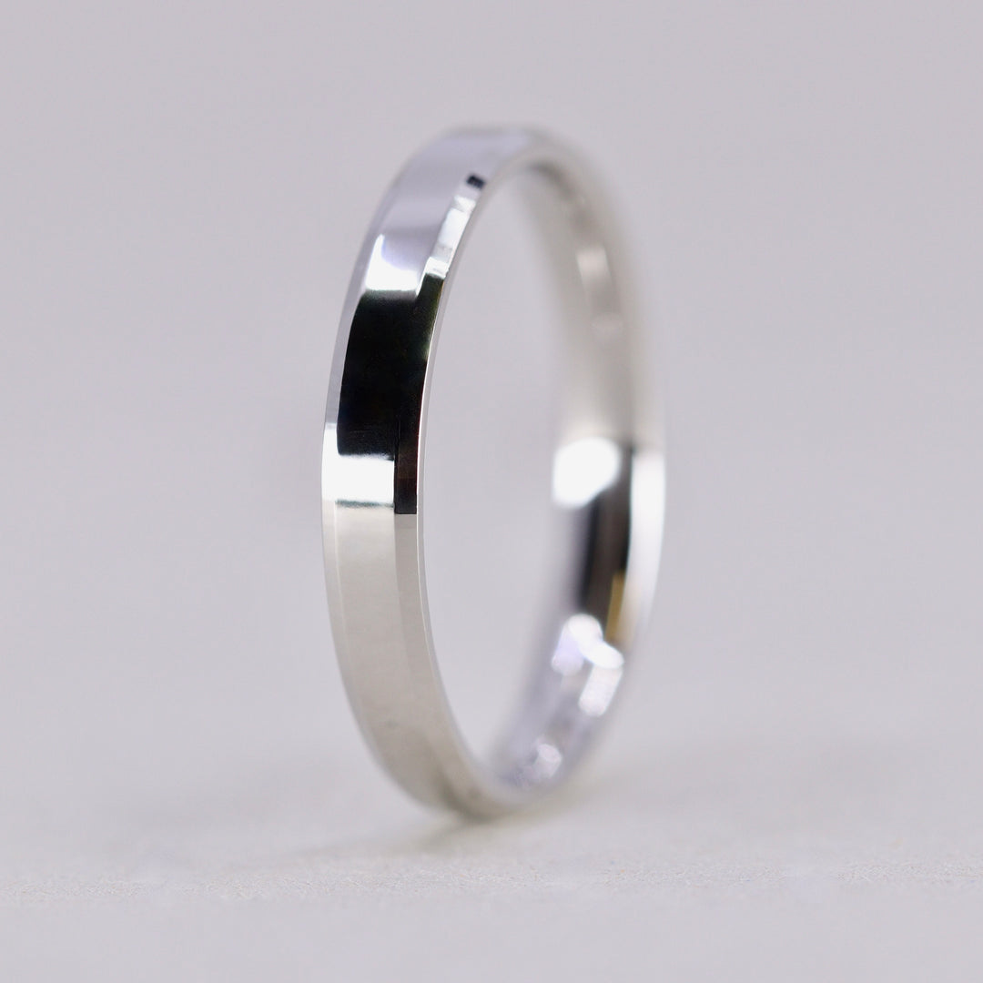 Noah - Light Bevelled Edge Traditional Wedding Ring - Made-to-Order