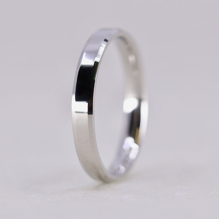 Noah - Light Bevelled Edge Traditional Wedding Ring - Made-to-Order