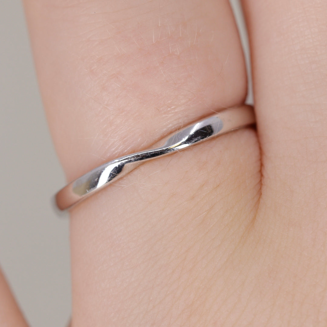 Dee - Ribbon Twist Polished Wedding Ring - Made-to-Order