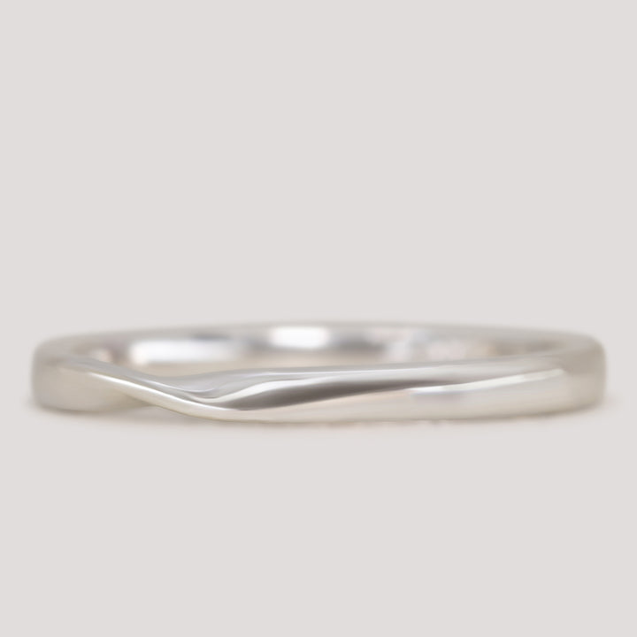 Dee - Ribbon Twist Polished Wedding Ring - Made-to-Order