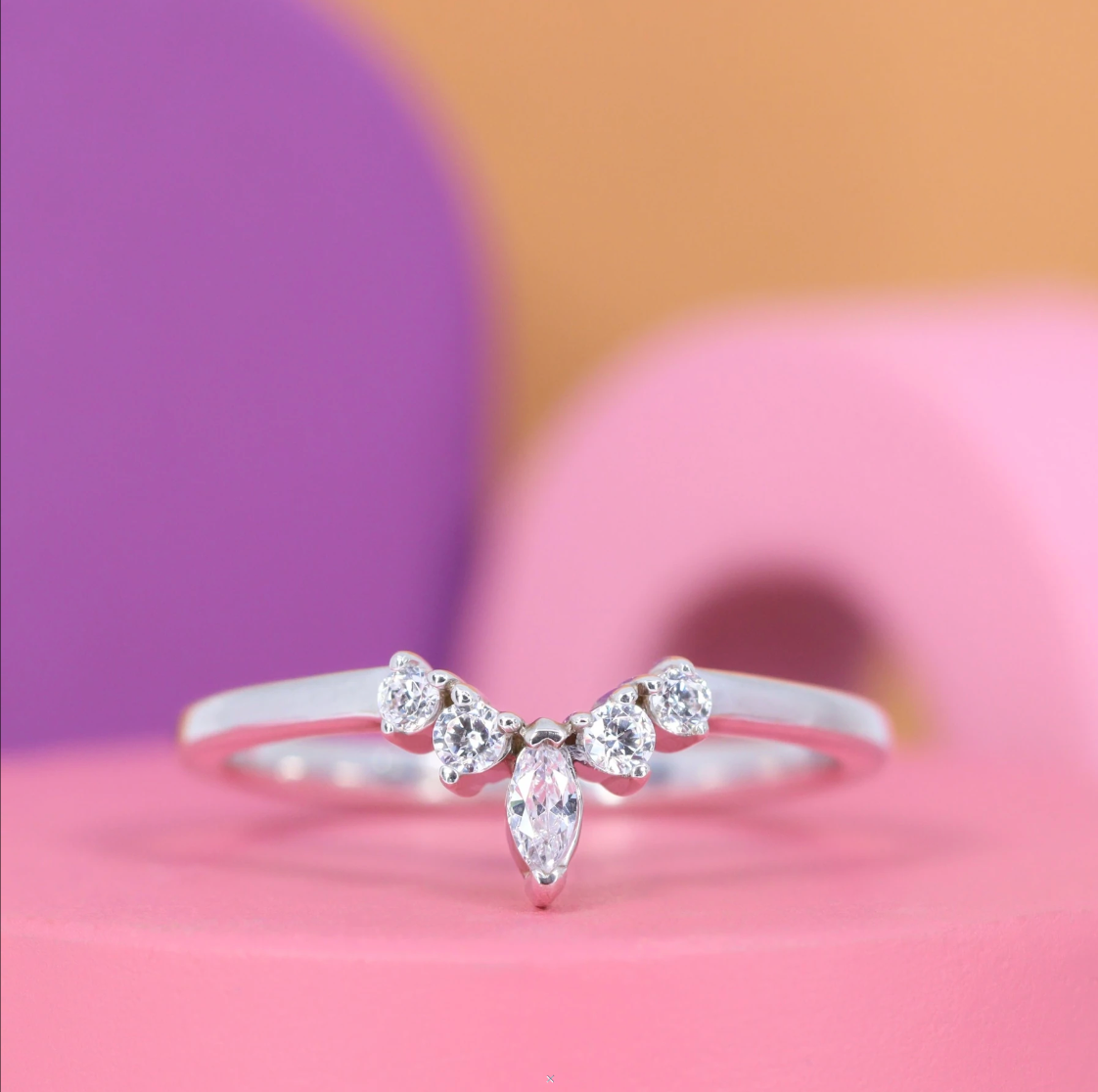 10 best simple engagement rings - Shining Diamonds