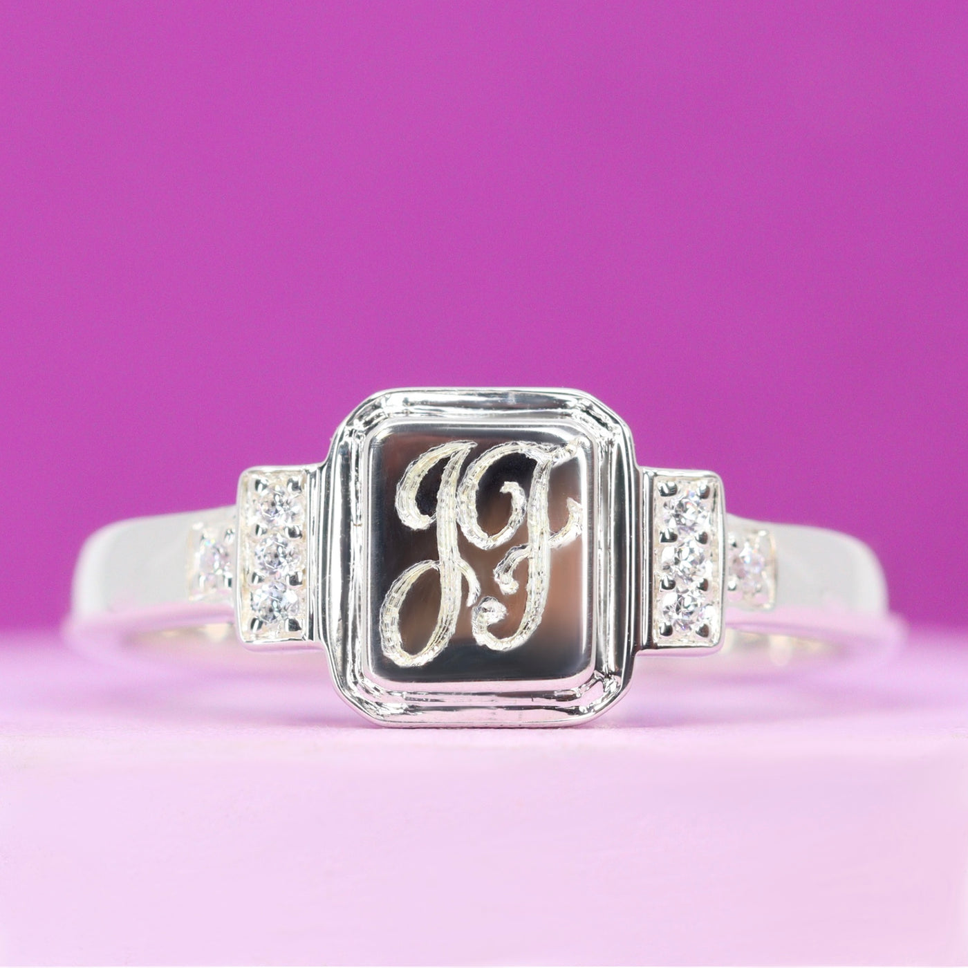 Greyson - The Euphoria Collection - Signet Ring with Diamond Set Side Bars - Made-to-Order