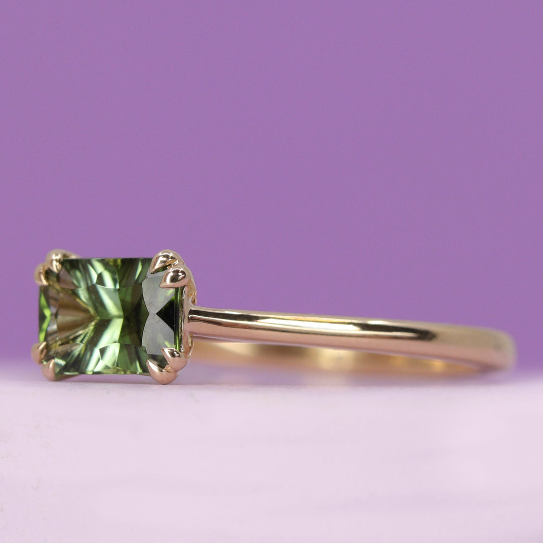 Reese Second Hand Rings Reese - Optix Cut Green Tourmaline Solitaire Ring With Double Talon Cl ...