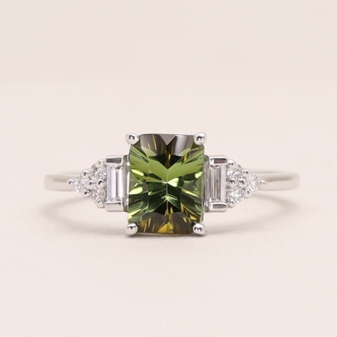 Arden - Pre-Owned - Optix Green Tourmaline Art Deco White Gold Engagement Ring - Ready-to-Wear