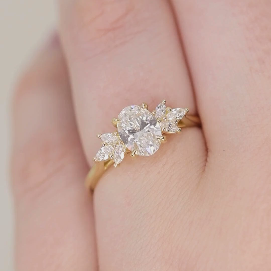 Astrid - Oval Cut Lab Grown Diamond Engagement Ring - Ready-to-Wear Engagement Rings - Ready-to-Ship