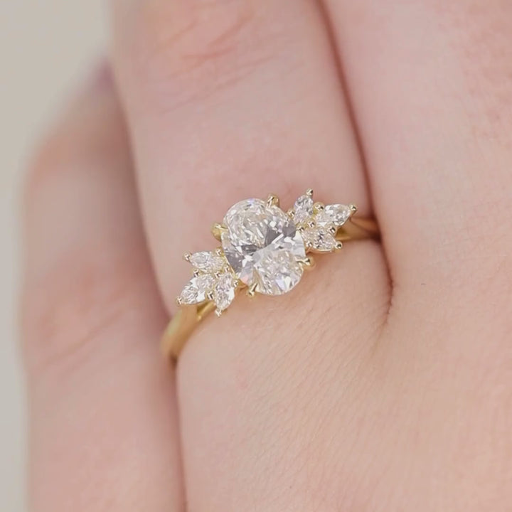 Astrid - Oval Cut Lab Grown Diamond Engagement Ring - Ready-to-Wear Engagement Rings - Ready-to-Ship