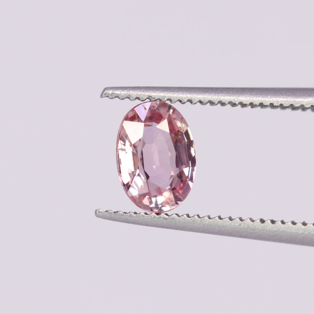 Pink Sapphire | 0.92ct Oval Cut, Loose Gemstone
